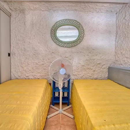 L18 Sant Ambroggio Lumio (Corsica)